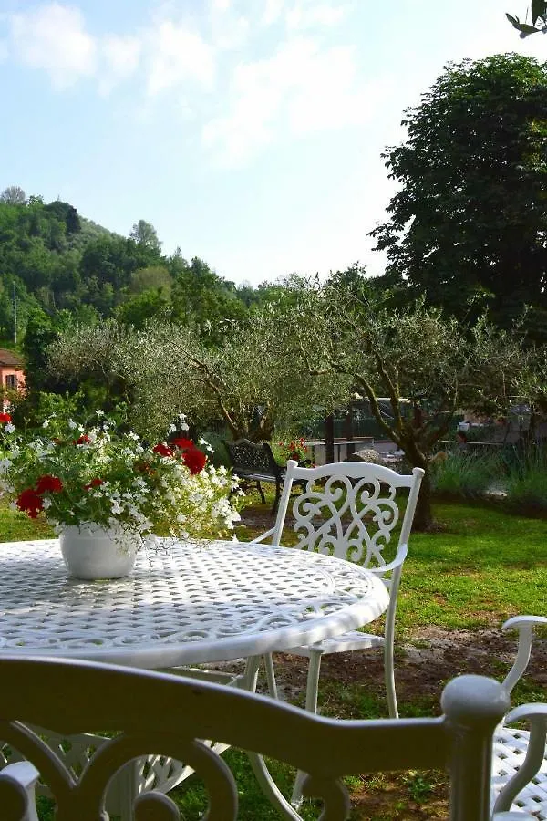 Bed & Breakfast La Sosta In Toscana Camaiore Italy